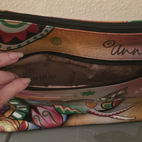 ANNA BY ANUSCHKA Elephant Crossbody Hand Painted Leather Artisan Statement Purse - Picture 3 of 6